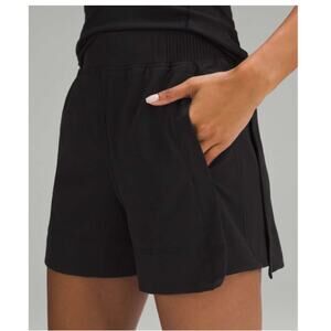 Lululemon Stretch Woven Relaxed-Fit High-Rise Short 4" in Black, Size M